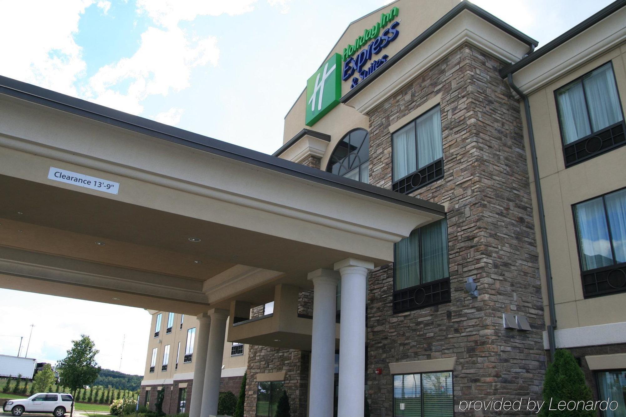 Holiday Inn Express & Suites Youngstown West I 80, An Ihg Hotel Exteriér fotografie