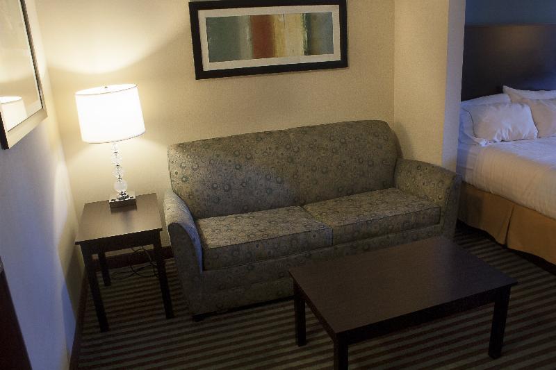 Holiday Inn Express & Suites Youngstown West I 80, An Ihg Hotel Exteriér fotografie
